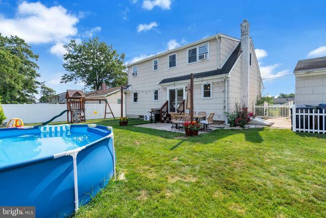 728 NEPTUNE AVE, Beachwood, NJ 08722