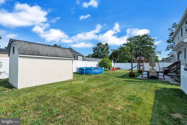728 NEPTUNE AVE, Beachwood, NJ 08722