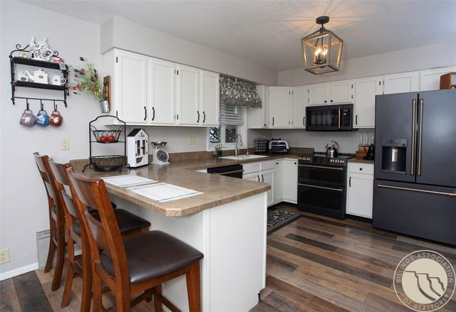 2809 Meadow Drive, Laurel, MT 59044