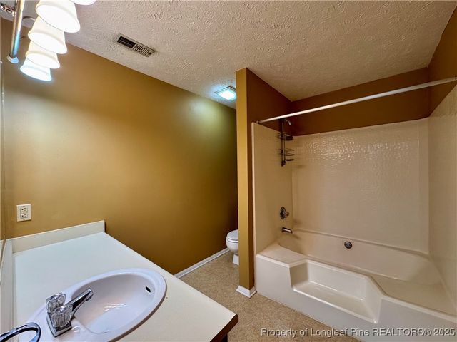 1899 Tryon Drive 8, Fayetteville, NC 28303