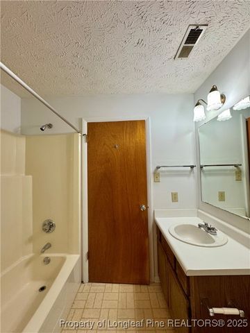 1899 Tryon Drive 8, Fayetteville, NC 28303