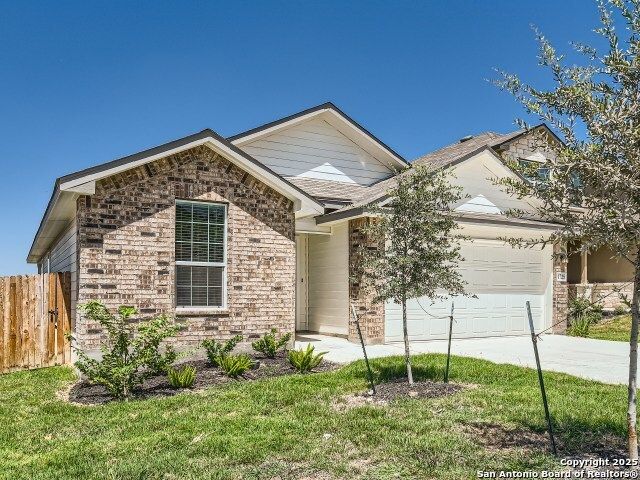 1725 Rocky Rise, San Antonio, TX 78245