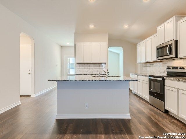 1725 Rocky Rise, San Antonio, TX 78245