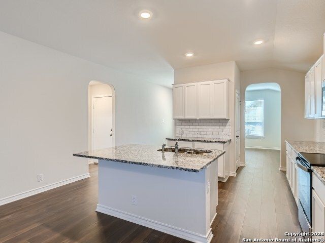 1725 Rocky Rise, San Antonio, TX 78245