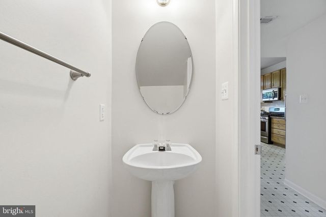 8354 HUNTER MURPHY CIR, Alexandria, VA 22309