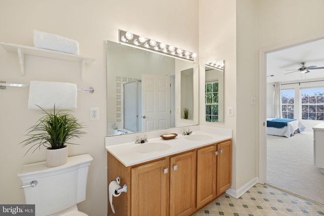 8354 HUNTER MURPHY CIR, Alexandria, VA 22309