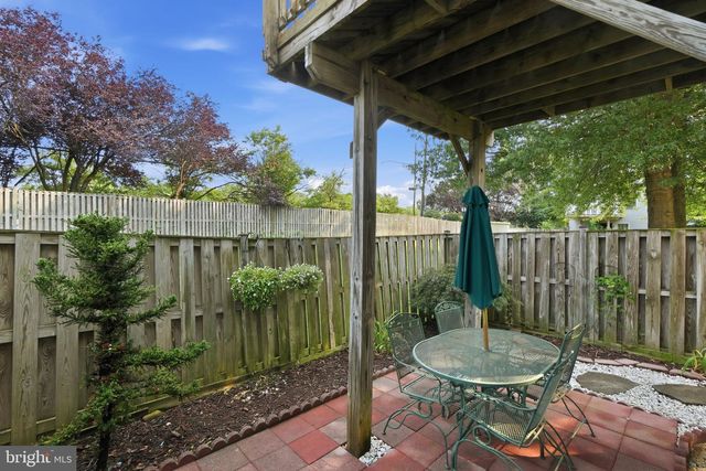 8354 HUNTER MURPHY CIR, Alexandria, VA 22309