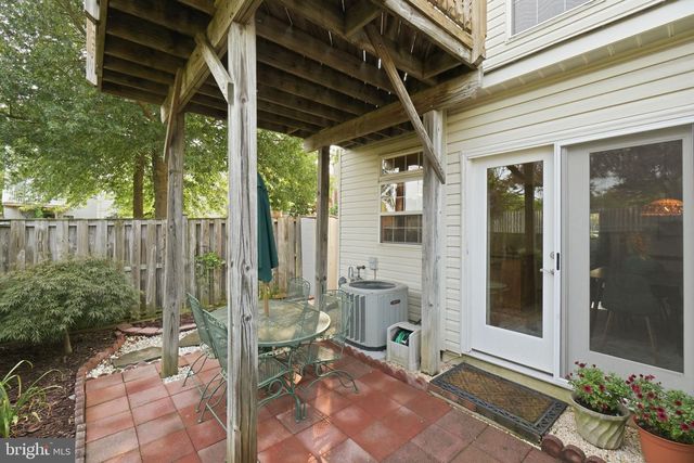 8354 HUNTER MURPHY CIR, Alexandria, VA 22309