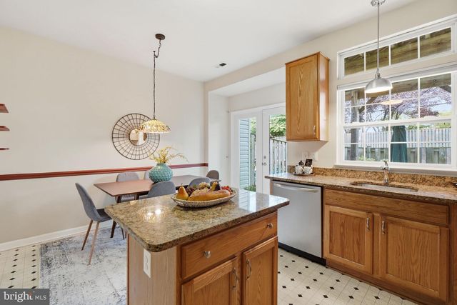 8354 HUNTER MURPHY CIR, Alexandria, VA 22309