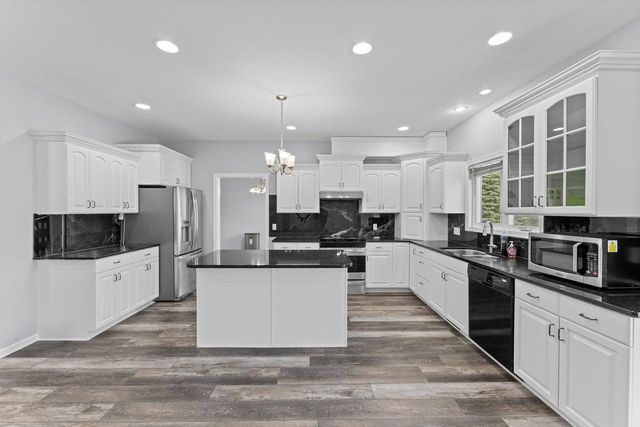 S4185 Whispering Pines Drive, Baraboo, WI 53913