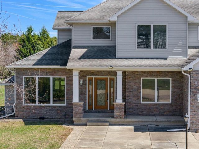 S4185 Whispering Pines Drive, Baraboo, WI 53913
