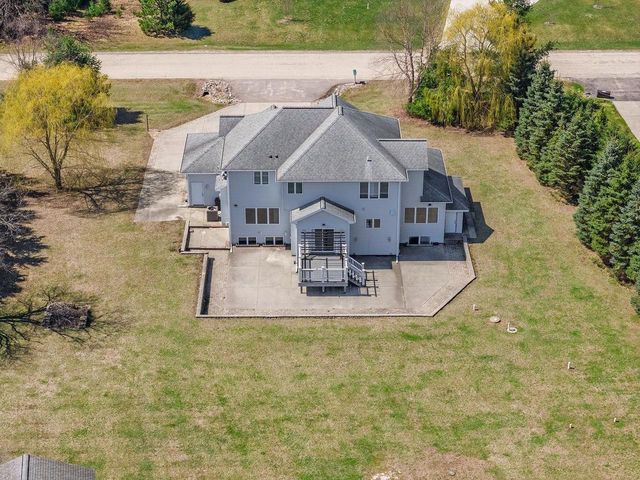 S4185 Whispering Pines Drive, Baraboo, WI 53913