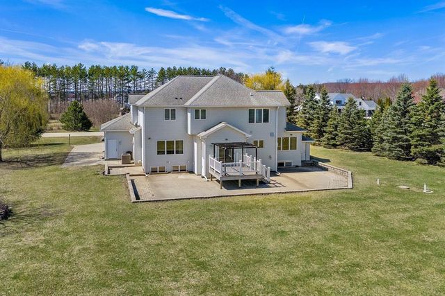S4185 Whispering Pines Drive, Baraboo, WI 53913