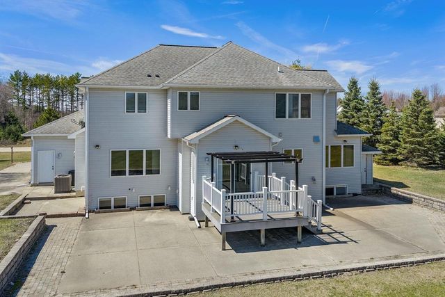 S4185 Whispering Pines Drive, Baraboo, WI 53913