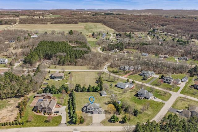 S4185 Whispering Pines Drive, Baraboo, WI 53913