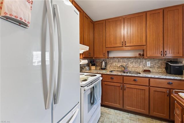 809 Clay AVE, Chesapeake, VA 23323