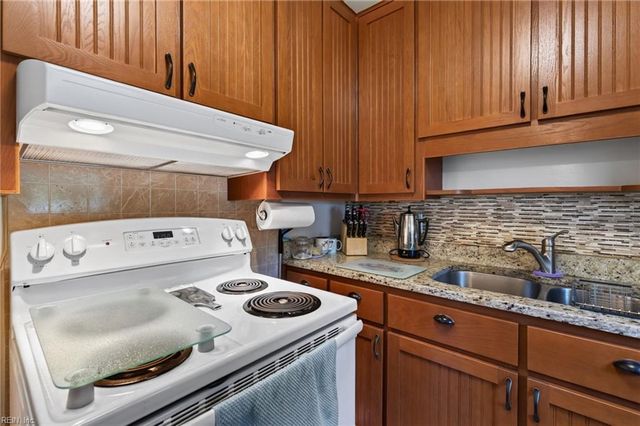 809 Clay AVE, Chesapeake, VA 23323