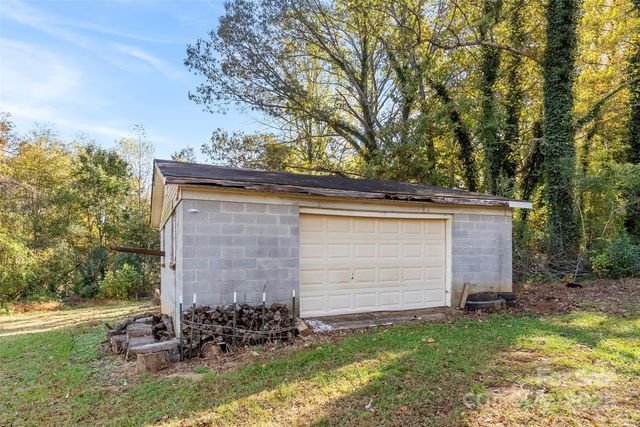 5111 Westgate Drive, Shelby, NC 28152