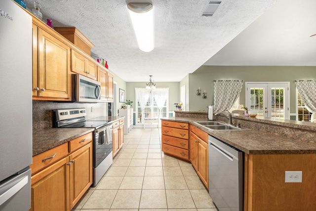 560 Saddlebrook Trail, Ellerslie, GA 31807