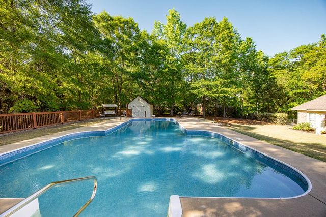 560 Saddlebrook Trail, Ellerslie, GA 31807