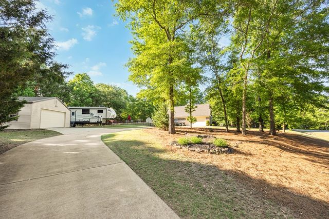 560 Saddlebrook Trail, Ellerslie, GA 31807