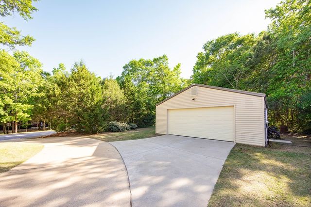 560 Saddlebrook Trail, Ellerslie, GA 31807