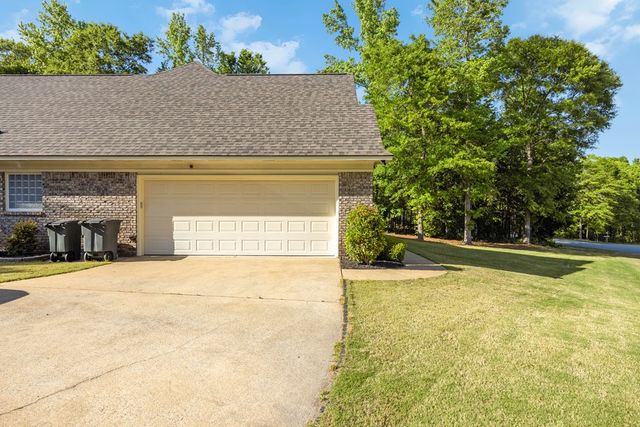 560 Saddlebrook Trail, Ellerslie, GA 31807