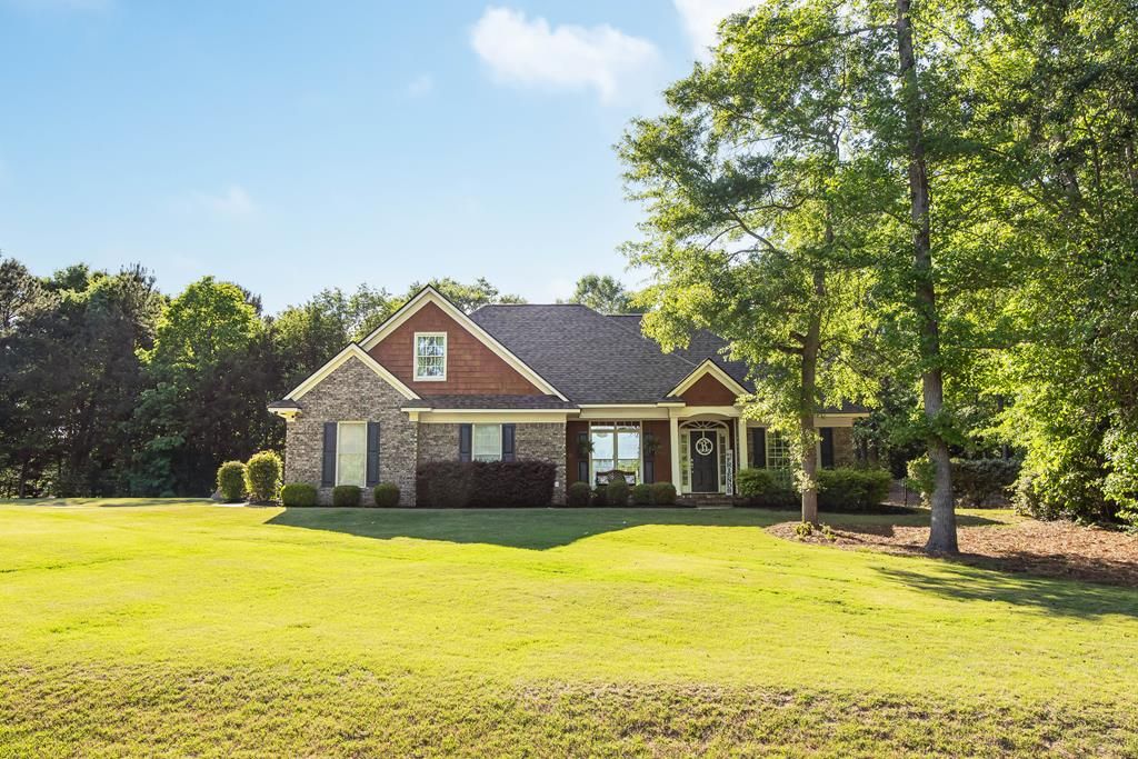 560 Saddlebrook Trail, Ellerslie, GA 31807