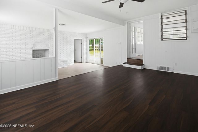 4512 ANVERS Boulevard, Jacksonville, FL 32210