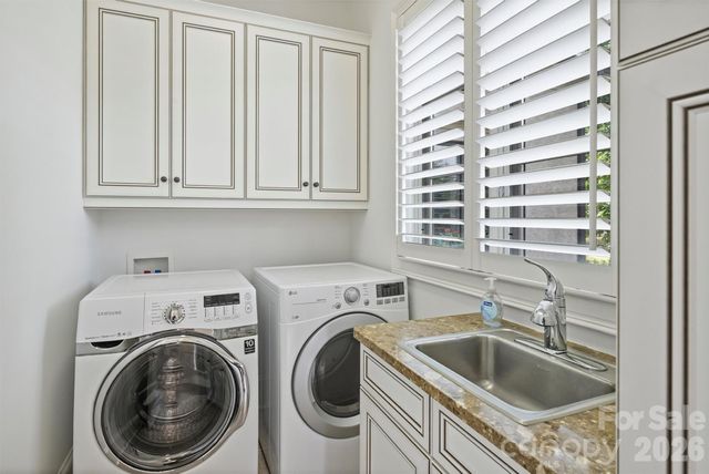 6223 Calley Glenn Lane, Charlotte, NC 28226