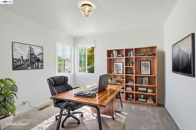 24025 2Nd St, Hayward, CA 94541