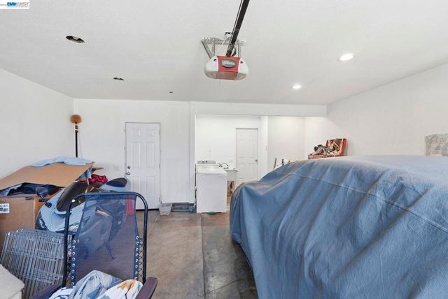 24025 2Nd St, Hayward, CA 94541