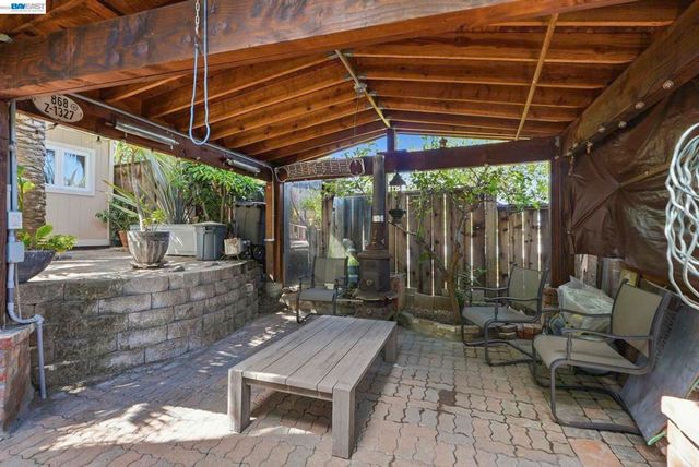 24025 2Nd St, Hayward, CA 94541