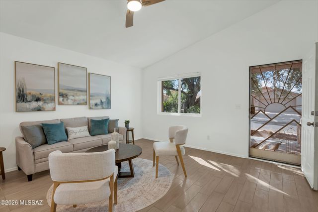 5516 W Durham Hills Street, Marana, AZ 85653