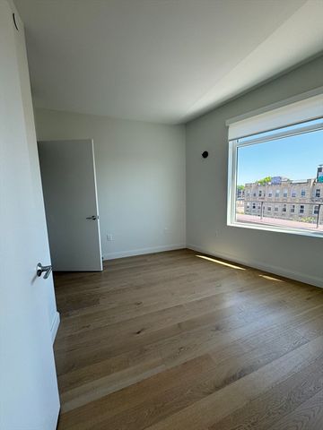 55 Brighton Ave 508, Boston, MA 02134