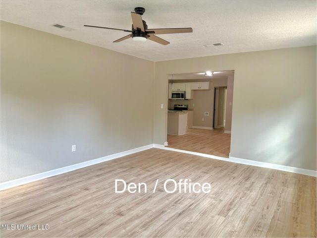 1400 Riverside Drive, Gautier, MS 39553