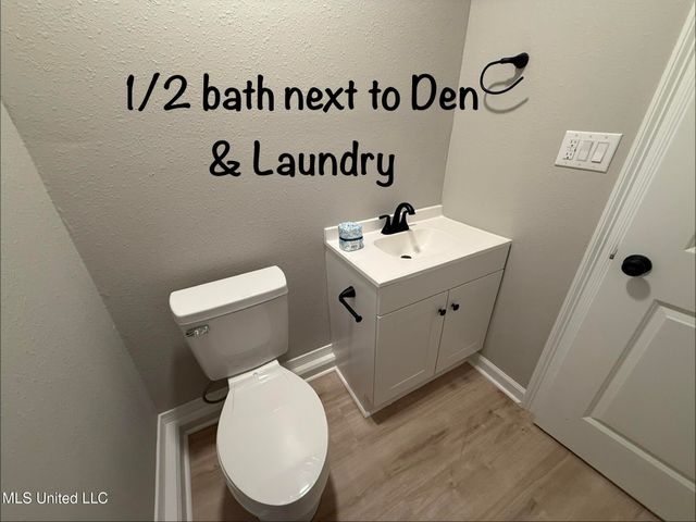 1400 Riverside Drive, Gautier, MS 39553