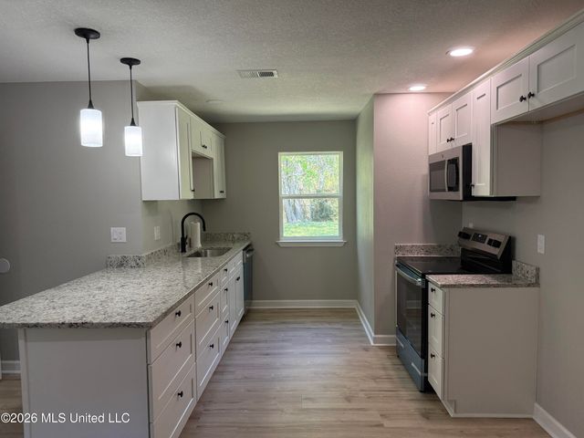 1400 Riverside Drive, Gautier, MS 39553