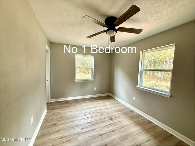 1400 Riverside Drive, Gautier, MS 39553