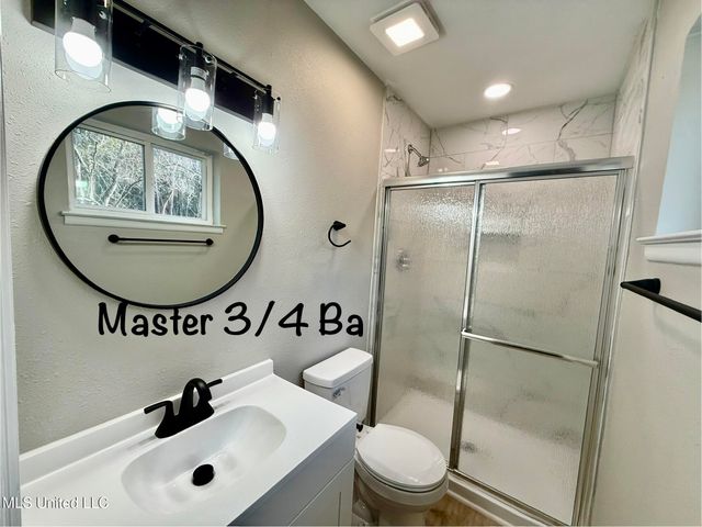 1400 Riverside Drive, Gautier, MS 39553