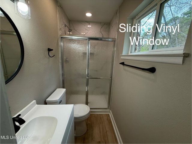 1400 Riverside Drive, Gautier, MS 39553