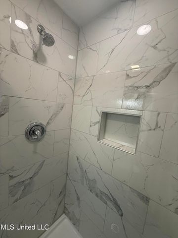 1400 Riverside Drive, Gautier, MS 39553