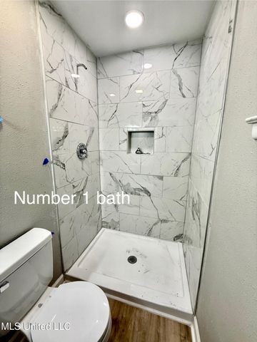 1400 Riverside Drive, Gautier, MS 39553