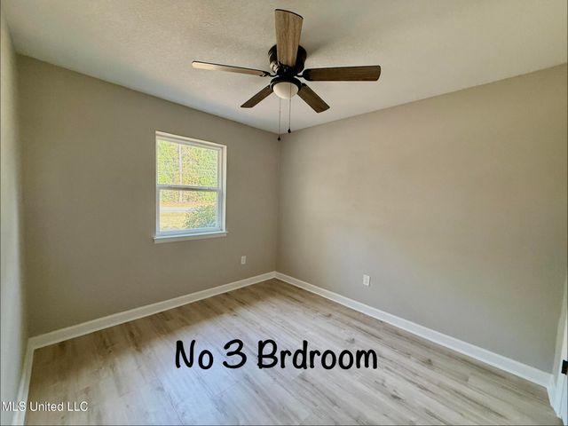 1400 Riverside Drive, Gautier, MS 39553