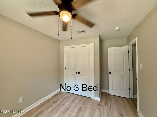 1400 Riverside Drive, Gautier, MS 39553