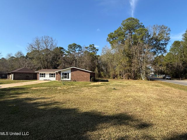 1400 Riverside Drive, Gautier, MS 39553