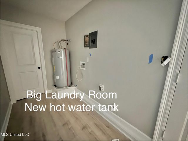 1400 Riverside Drive, Gautier, MS 39553