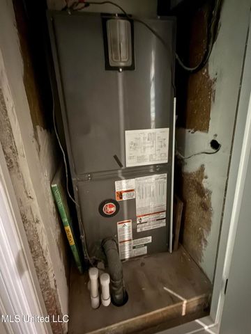 1400 Riverside Drive, Gautier, MS 39553