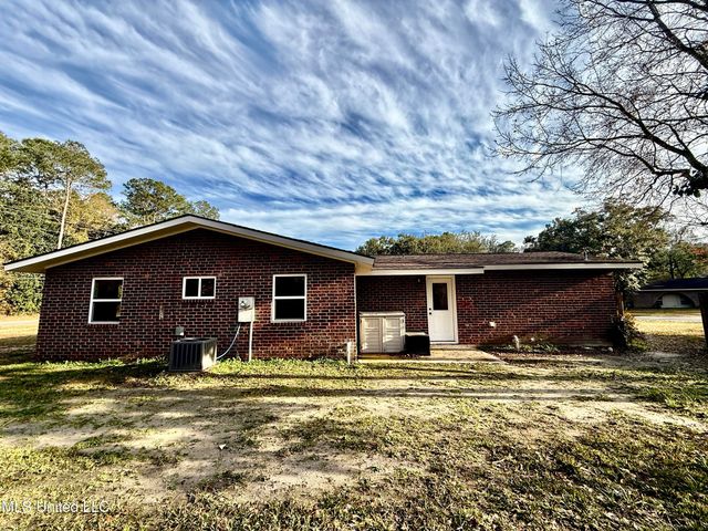 1400 Riverside Drive, Gautier, MS 39553