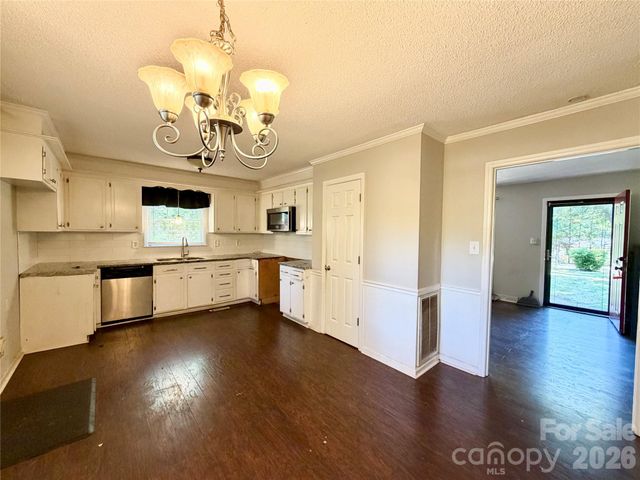 127 Sequoia Drive, Gastonia, NC 28052